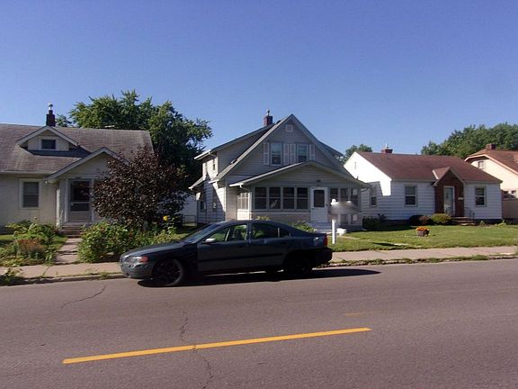 3rd image of 1811 44th Ave N