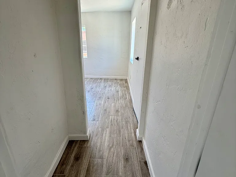 2614 N Balboa Ave #3 — Photo 15