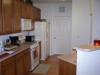 2nd image of 2906 Concord Ln