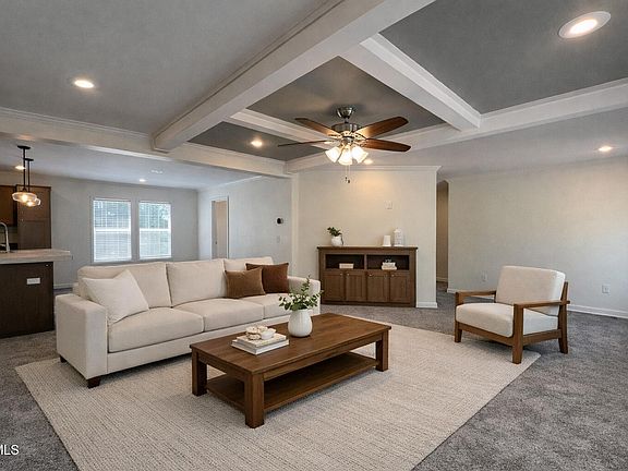 3rd image of 286 Race Track Rd