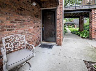 1551 Lafayette Dr APT A, Upper Arlington, OH 43220