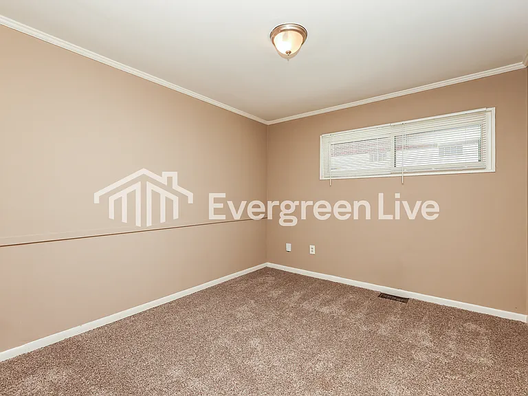 4434 Reading Rd — Photo 12