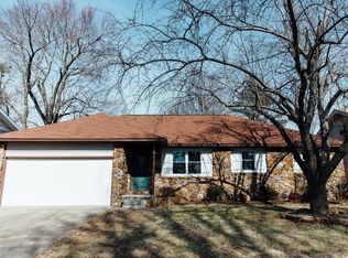 1103 E Rosebrier St, Springfield, MO 65807