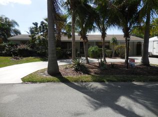 444 SW 7th Ct, Boynton Beach, FL 33435