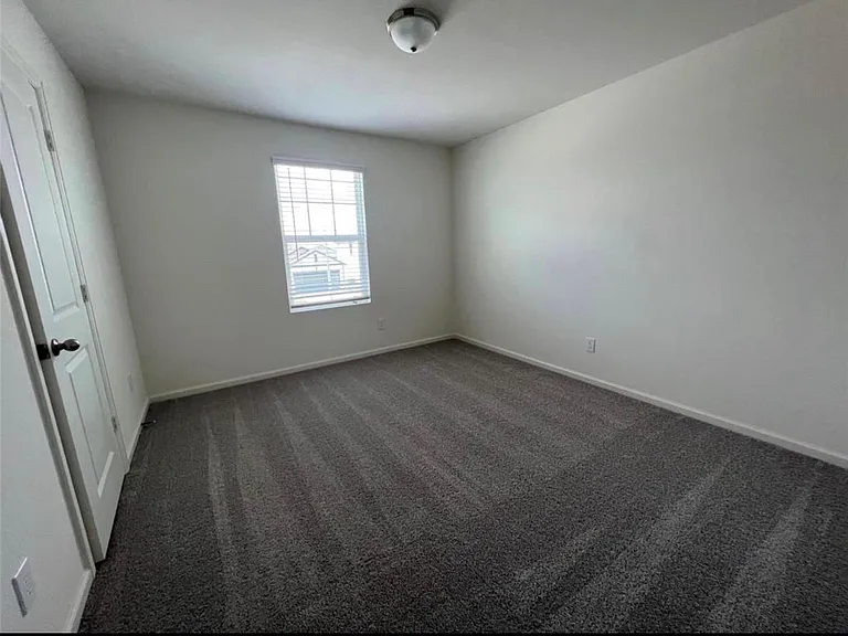 1005 Wild Enclave Ln — Photo 13