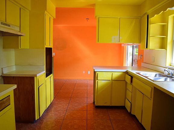 5th image of 4085 Vanguard Ave