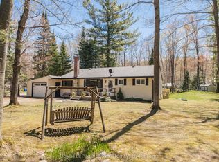 818 6th St N, South Bruce Peninsula, ON N0H2G0
