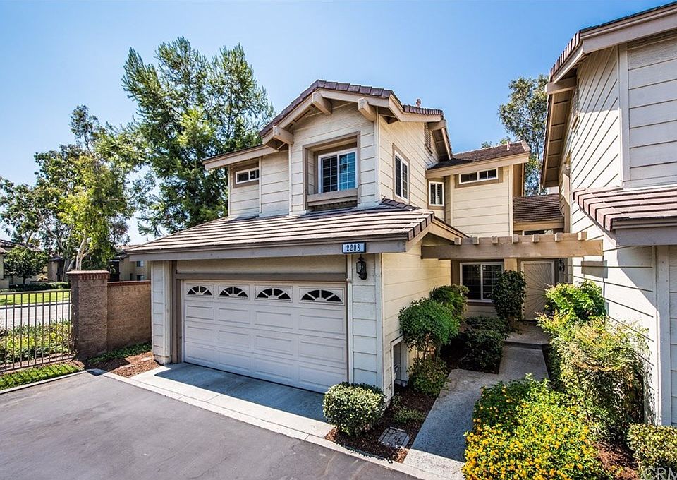 1st image of 2208 Avocado Dr