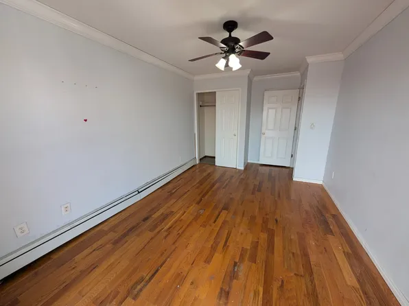 93 East 57th Street image 11 of 13