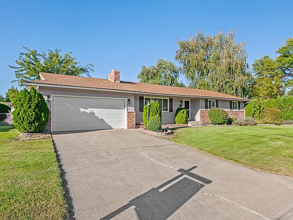 2nd image of 13923 E Cataldo Ave