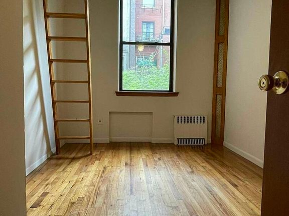 5th image of 140 W 76th St #1BB