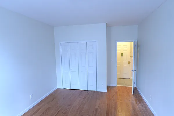 Rented by Residents Team | media 72