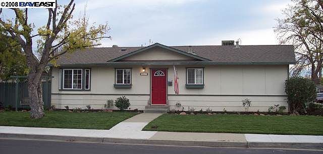 1st image of 707 Laurel Dr