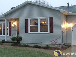 318 Oak Tree Dr, Clinton, MI 49236