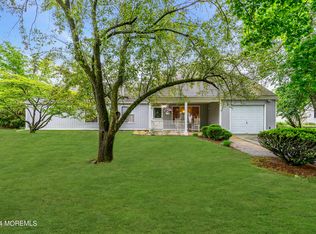 1021 Eastwind Ave, Toms River, NJ