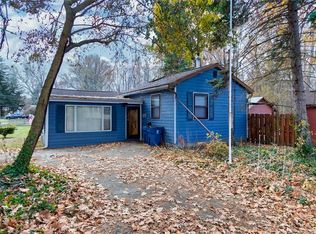 1138 Garden Rd, Willoughby, OH 44094