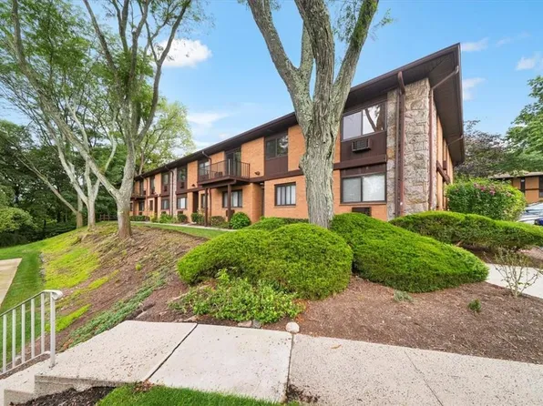 1 W Lawrence Park Drive #16, Piermont, NY 10968