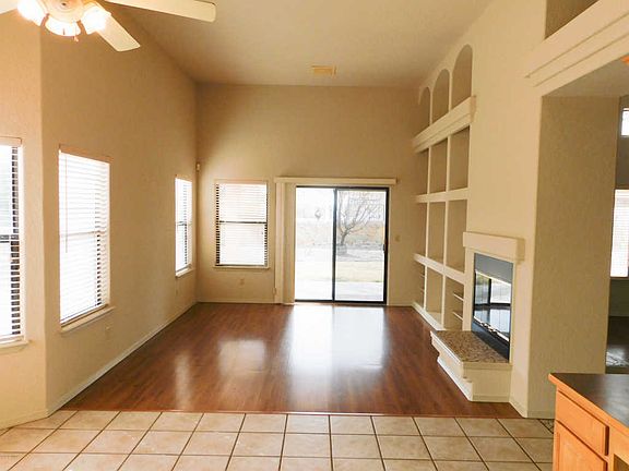 3rd image of 688 Stone Canyon Dr