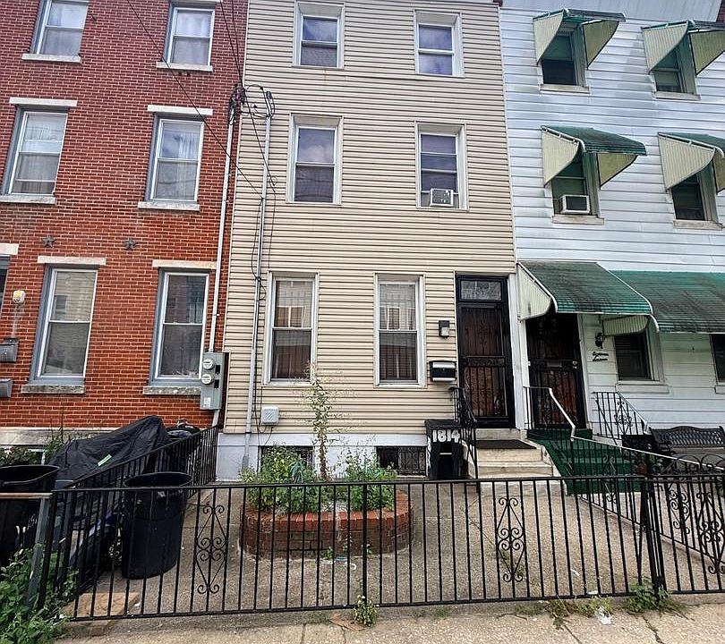 1st image of 1814 W Master St