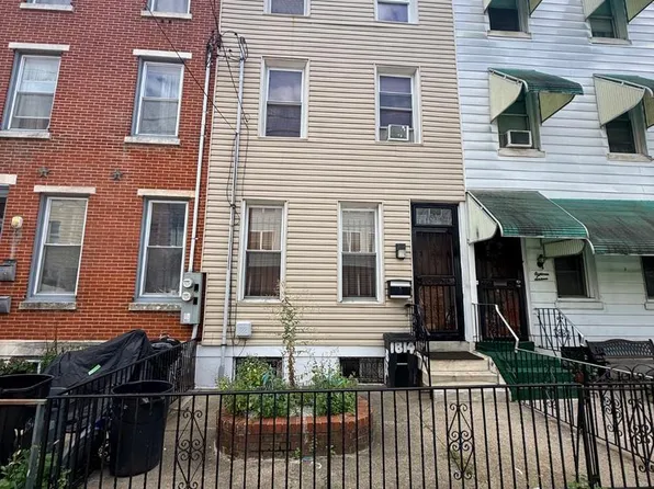 1814 Master St, Philadelphia, PA 19121