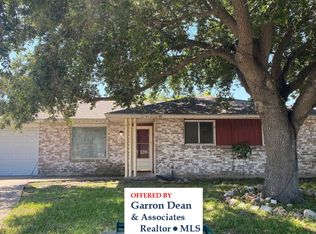 1702 Lesle Ln, Corpus Christi, TX 78412