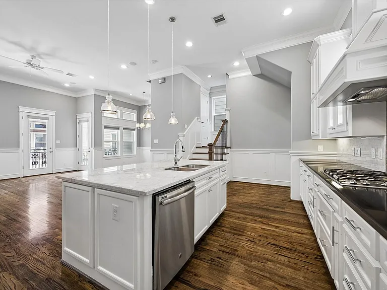 609 Rutland St #B — Photo 6