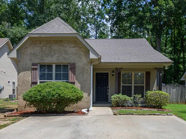 9522 Brook Forest Cir, Helena, AL 35080