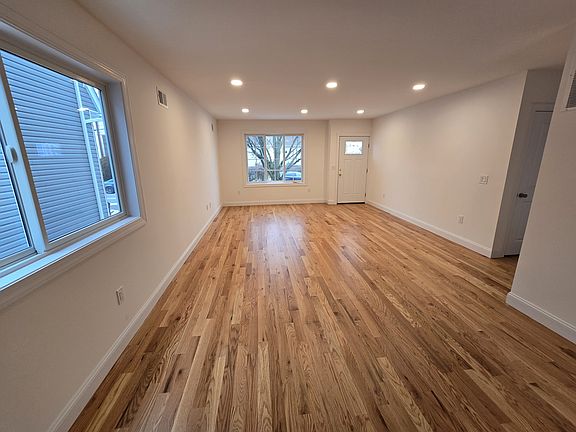 3rd image of 92 Bionia Ave