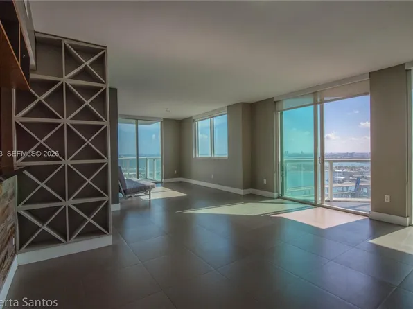 244 Biscayne Blvd, Miami, FL