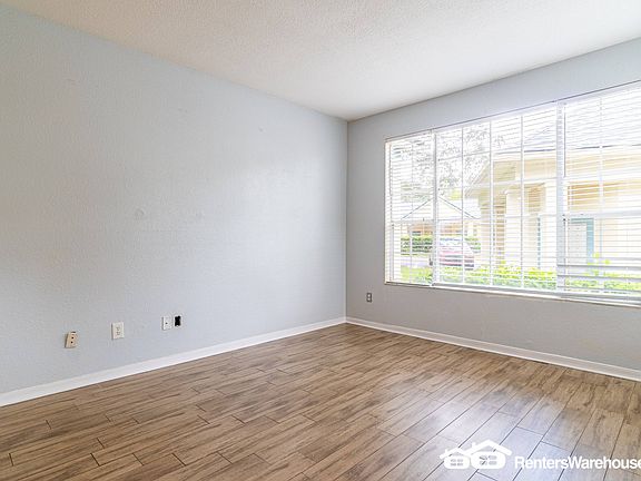 4th image of 13703 Richmond Park Dr N APT 3002