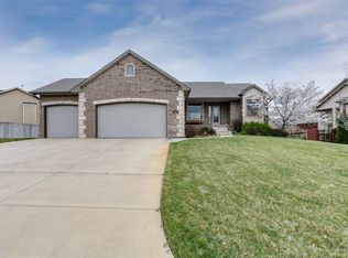 2007 E Quail Hollow St, Derby, KS 67037