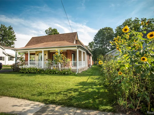 131 E Washington St, Dimondale, MI 48821