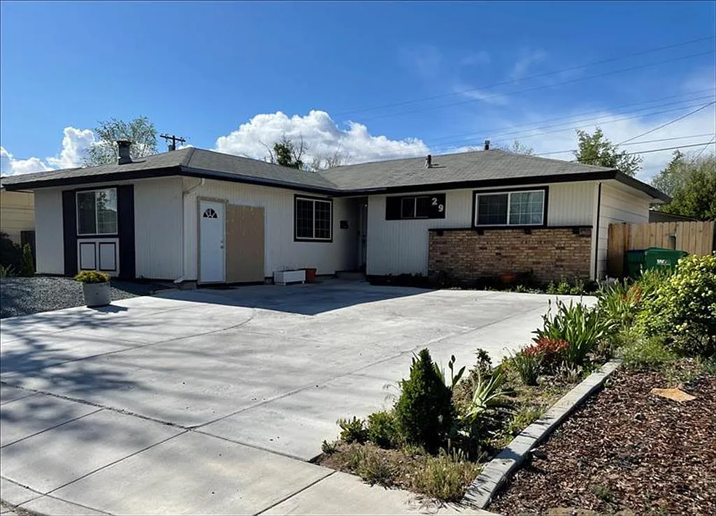 29 E Gault Way photo 1