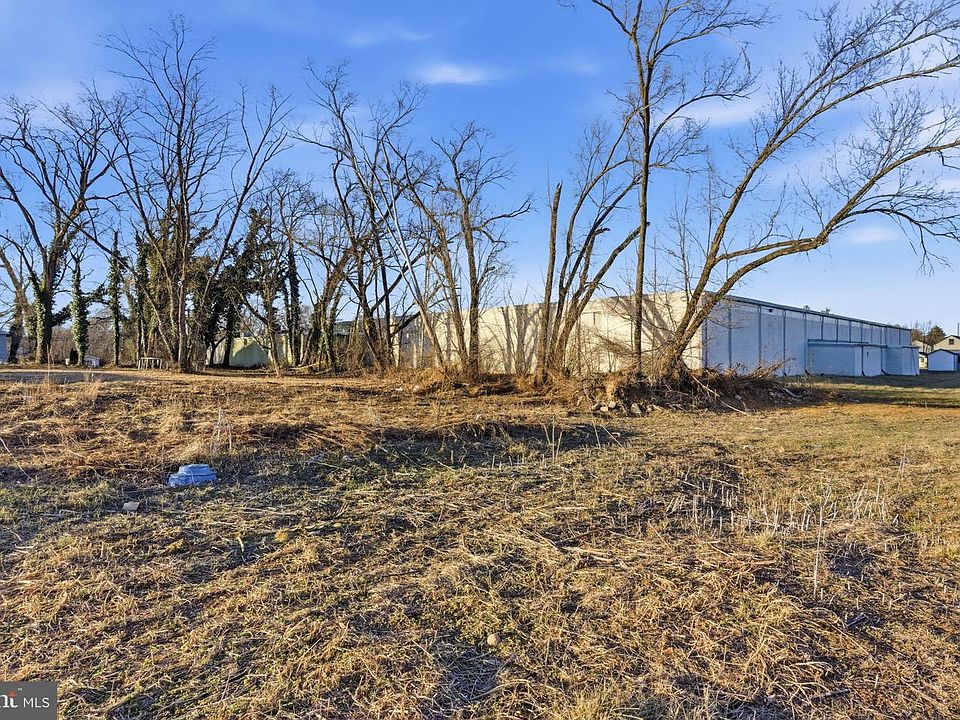 1st image of Winchester Ave