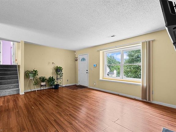 5th image of 3 Woodlea Ridge Ct
