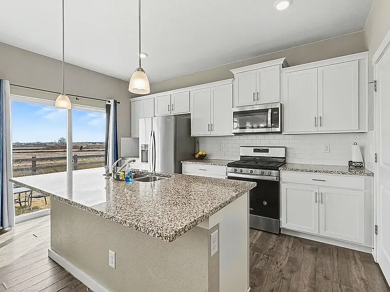 4327 Fox Grove Dr — Photo 3