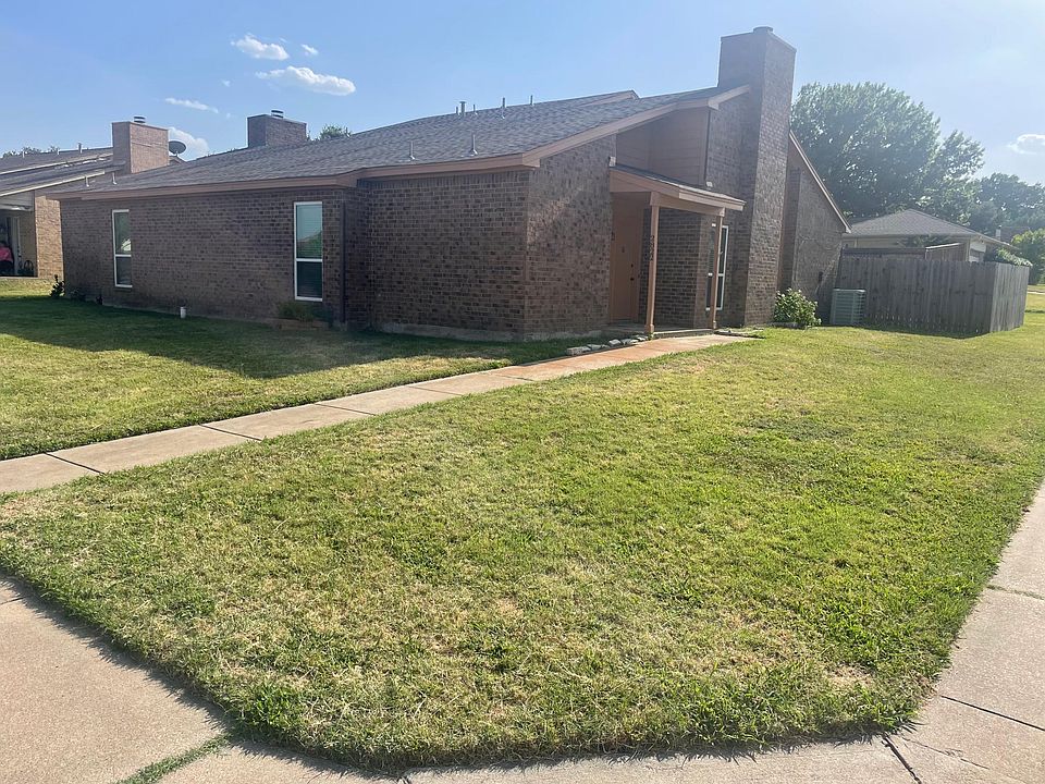 2822 Meadow Park Dr, Bedford, TX 76021 Zillow