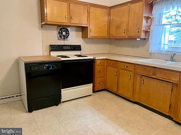 5th image of 10814 Roessner Ave
