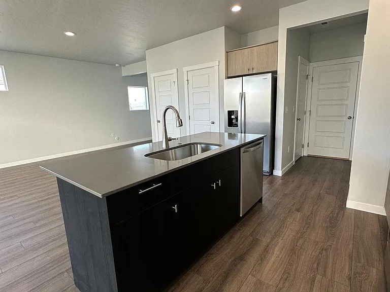 4939 S Amorita Ave — Photo 16