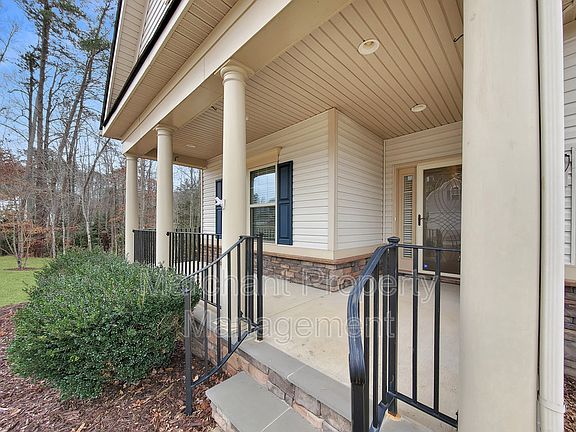 3rd image of 217 Meadow Rose Dr