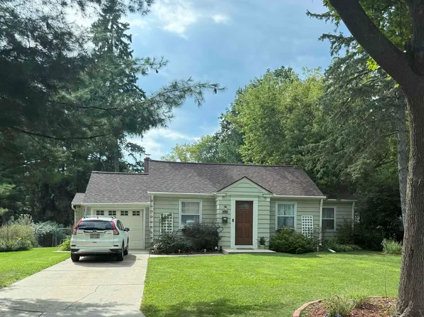 228 Alden Dr, Madison, WI 53705