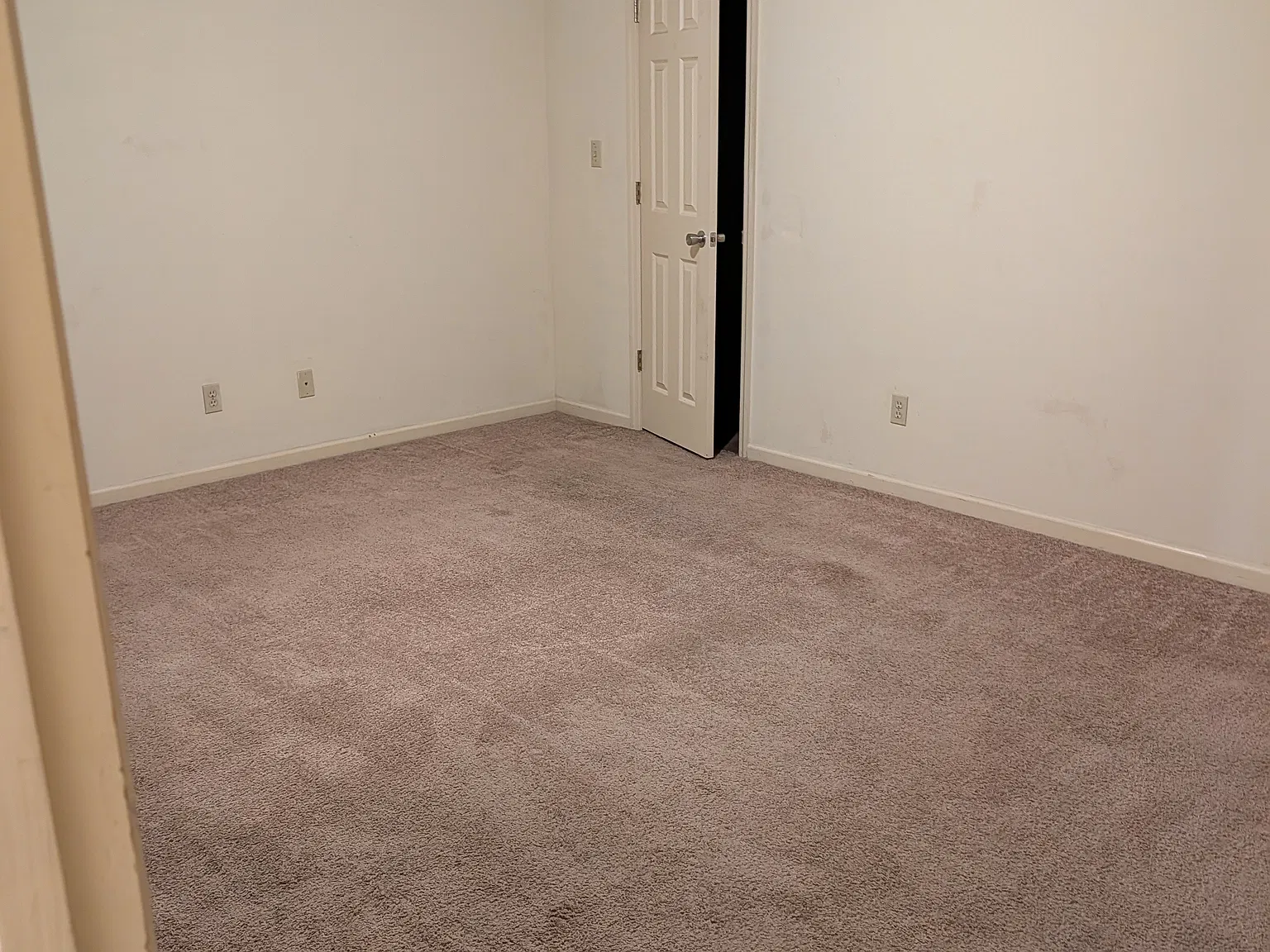 2 bed, 1088 sqft, $800 — Photo 2