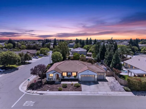 610 Portland Ln, Galt, CA 95632