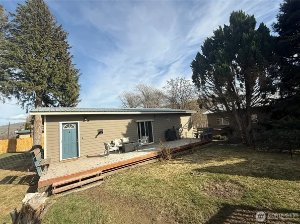 1494 Old Hwy 97, Malott, WA 98829