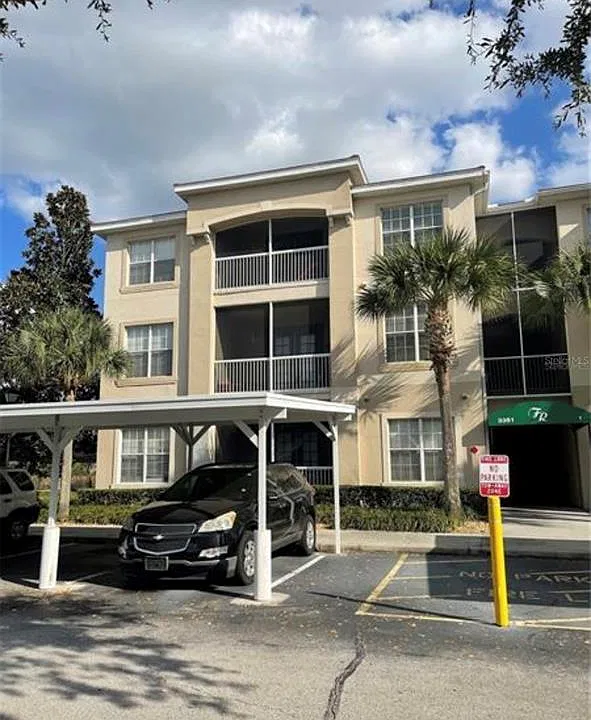 3351 Whitestone Cir #301