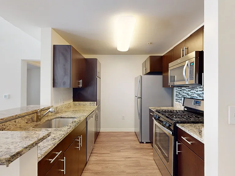 Inwood West — Photo 125