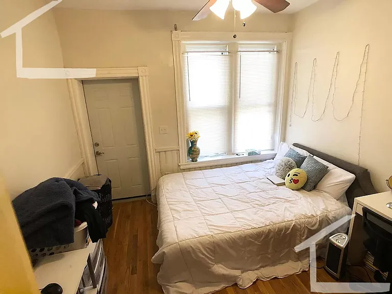 127 Cedar St #4 — Photo 6
