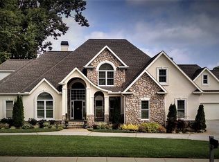 701 Ladykirk Ln, Greer, SC 29650