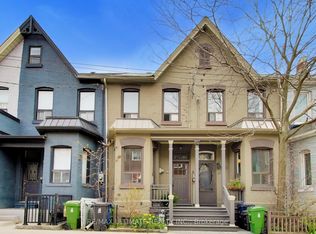 35 Manning Ave, Toronto, ON M6J 2K3