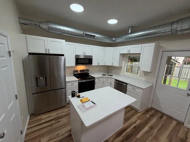 4 bed, 1700 sqft, $2,200 — Photo 1